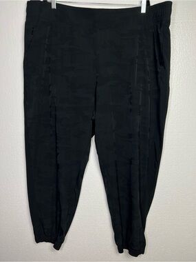 Athleta black camo jogger size 24 plus